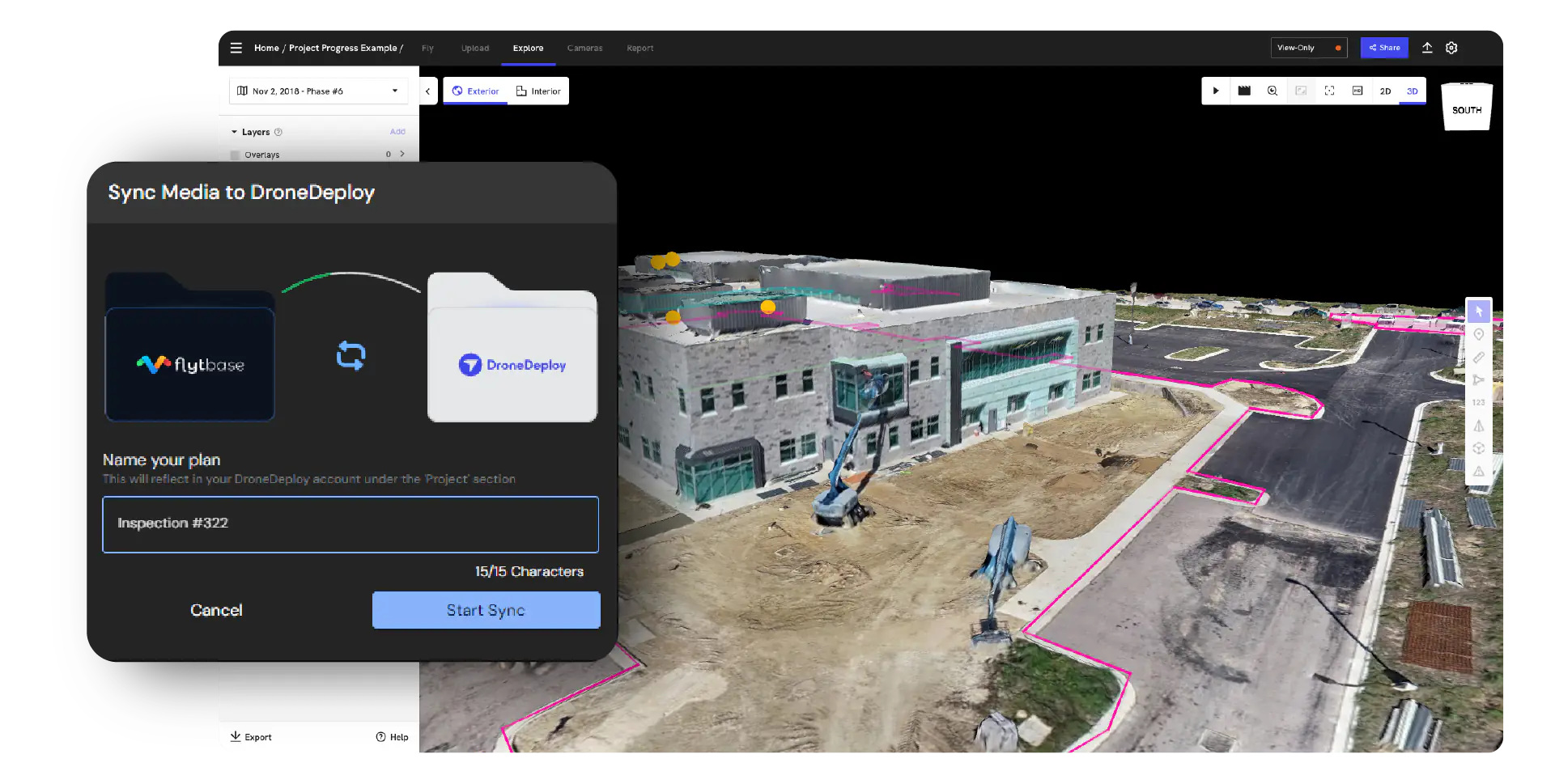 Vista aérea 3D de una obra en construcción con diálogo de sincronización FlytBase × DroneDeploy